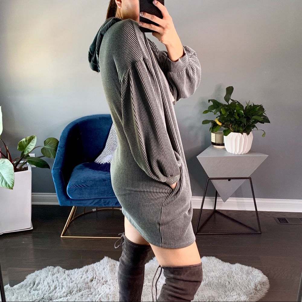 🏷Hunter Green Ribbed knit - Picture 4 of 5